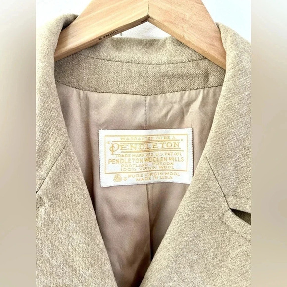 Pendleton Vintage Camel Brown Virgin Wool Double Breasted Coat Size 10 - Picture 9 of 12